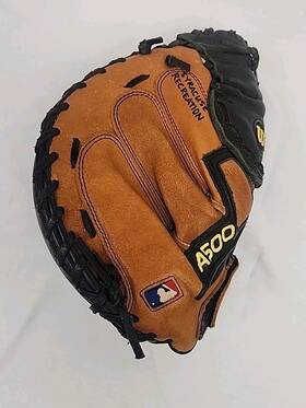 A0500 Wilson 026388360598 A500 31 Inch Top Grade Leather Rht Youth Catchers Mitt Ycm A0500 Wilson 026388360598 A500 31 Inch Top Grade Leather Rht Youth Catchers Mitt Ycm
