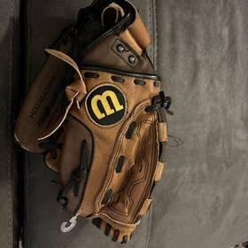 Z5fp11 Wilson 026388865536 A440 Glove Fastpitch Monsta Web 11 Inch A0440 Right Handed Thrower