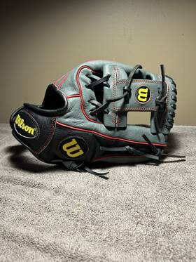 04rb24115 Wilson A450 Youth 11.5 Inch Boys Broken In Baseball Glove Right Throw