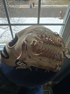 Wbw10137912 Wilson 097512720212 2024 A2k B23 12 Inch Pitchers Baseball Glove