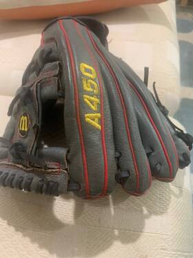 A450 Wilson 097512727280 2024 Inch 11.5 Youth Infield Baseball Glove Grey/black/yellow/