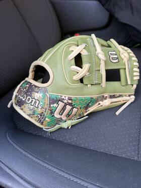 Wilson 097512777339 A2000 1786 Smu 11.5 Fielders Glove Military Green W Digital Camo