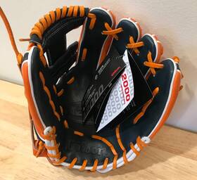 Wbw102007115 Wilson 097512778510 11.5 Inch 1786 Champaign A2000 Series Baseball Glove Rht