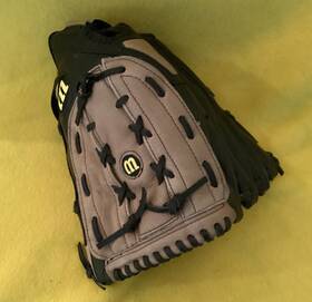 13931977 Wilson Baseball Gloves Brown Softball Glove Slowpitch A360 Brown/black 14 Inch