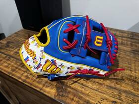 A2000 Wilson 199073003169 2026 Backyard Baseball Pablo Sanchez 1786 11.45 Inch Infield G