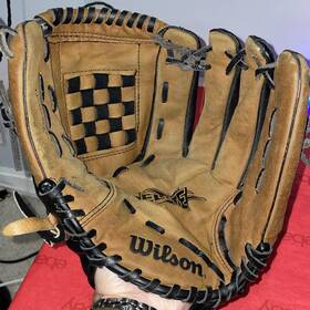 A0360 Wilson 360dk Elite Dk13 Leather Softball Glove 13 Inch A360 Rht Right Hand Throw