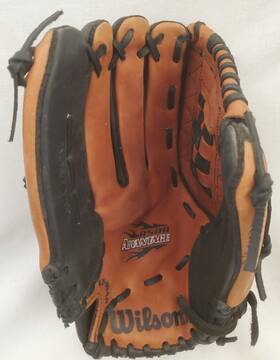 A0502 Wilson 883813159208 A500 Advantage Baseball Glove 13 Inch Left Hand Thrower A13 Preowned A0502 Wilson 883813159208 A500 Advantage Baseball Glove 13 Inch Left Hand Thrower A13 Preowned