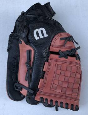A0560 Wilson 883813271801 Fast Pitch Tempest Glove Ecco Leather Fastpitch Rht Softball