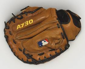 A730 Wilson 883813484492 34 Inch Catchers Mitt Right Hand Throw Rht Game Ready A730 Wilson 883813484492 34 Inch Catchers Mitt Right Hand Throw Rht Game Ready