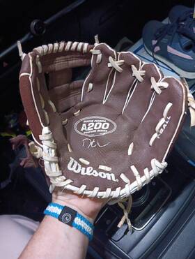A0200ty10boy Wilson 883813640294 Series A200 Dustin Pedroia T-ball Mitt Boy For Left Hand 10 Inch