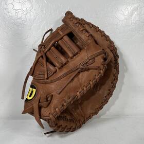 A800 Wilson 887768114107 Softfit First Base Baseball Glove Right Hand Throw Rht 12 Inch A800 Wilson 887768114107 Softfit First Base Baseball Glove Right Hand Throw Rht 12 Inch