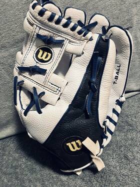 A2459buwm Wilson 887768182755 A-200 11 Inch T-ball Glove Rht Dk Blue And White Gr8 Shape Out Pics
