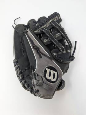 Wilson 887768250454 Onyx 13 Inch Outfield Fastpitch Left-handed Softball Glove Wilson 887768250454 Onyx 13 Inch Outfield Fastpitch Left-handed Softball Glove