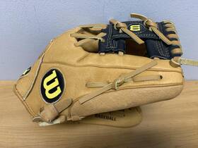 A450 Wilson 888313957293 Defender Baseball Glove 11.5in Tan Black Genuine Leather Youth Mlb A450 Wilson 888313957293 Defender Baseball Glove 11.5in Tan Black Genuine Leather Youth Mlb