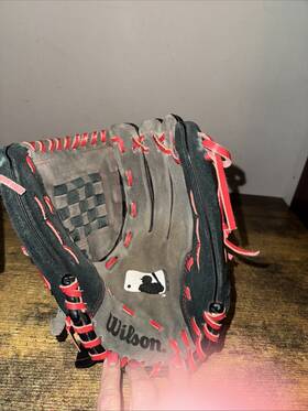 A03rb1585125r Wilson A350 Baseball Glove 12 1/2 Inch Red And Black Rht Righty Throw A03rb1585125r Wilson A350 Baseball Glove 12 1/2 Inch Red And Black Rht Righty Throw