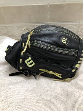 A0440sa125 Wilson A440 Girls Tight Fit Broken In Yellow Lace 12.5 Inch Softball Glove Right Thr