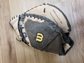 A0450-d32 Wilson Defender A450-d32 Boys 32 Inch Baseball Catchers Mitt Right Hand Throw Glove