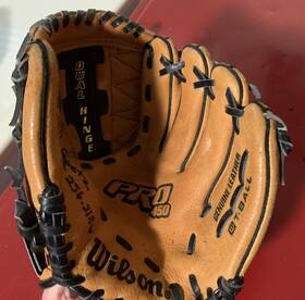 A0450-pg10 Wilson T-ball Glove - Pro 450 10 Inch A0450 Pg10 Genuine Leather Baseball A0450-pg10 Wilson T-ball Glove - Pro 450 10 Inch A0450 Pg10 Genuine Leather Baseball