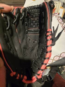 A04lf22115 Wilson Womens Black And Pink Softball Glove Size 11.5 A04lf22115 Wilson Womens Black And Pink Softball Glove Size 11.5