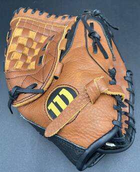 A0500-125 Wilson A500 12.5 Inch Baseball Glove Mitt Leather Right Handed Throw Mlb A0500 125