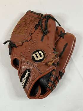A05rb20012 Wilson A550 12 Inch Boys Game Ready Broken In Baseball Pitchers Glove Right Throw A05rb20012 Wilson A550 12 Inch Boys Game Ready Broken In Baseball Pitchers Glove Right Throw