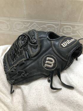 A05rbbb11xx Wilson A500 Boys Girls Fully Broken In 11 Inch Baseball Softball Glove Left Throw