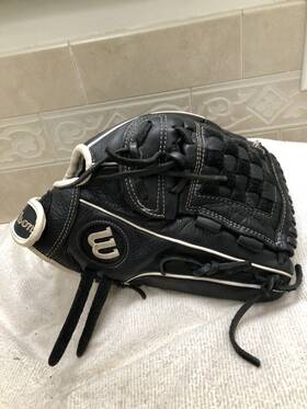 A05rf1712 Wilson A500 Siren Womens Girl S Broken In 12 Inch Softball Glove Right Throw