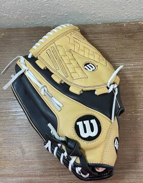 A05rf22125 Wilson A500 Siren Youth Fastpitch Softball Glove Black Tan 12.5 Inch Left Hand Throw A05rf22125 Wilson A500 Siren Youth Fastpitch Softball Glove Black Tan 12.5 Inch Left Hand Throw