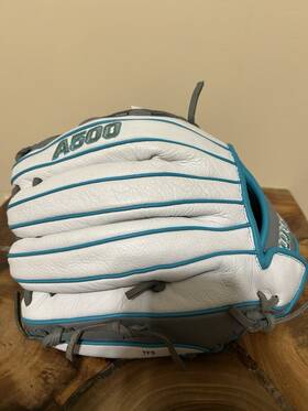 A05rf241175 Wilson 11.75 In Youth A500 Siren Fast-pitch Infield Softball Glove Whitegreyteal A05rf241175 Wilson 11.75 In Youth A500 Siren Fast-pitch Infield Softball Glove Whitegreyteal