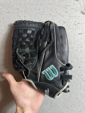 A05rf2412 Wilson A500 Youth Fully Broken In 12 Inch Baseball Softball Glove Right Hand Throw