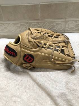 A07rb1912 Wilson A700 Fully Broken In Deep Pocket 12 Inch Baseball Softball Glove Right Throw
