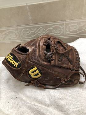 A08rb1511pf Wilson A800 The Best Boys Tight Fit Game Ready 11 Inch Baseball Glove Right Throw