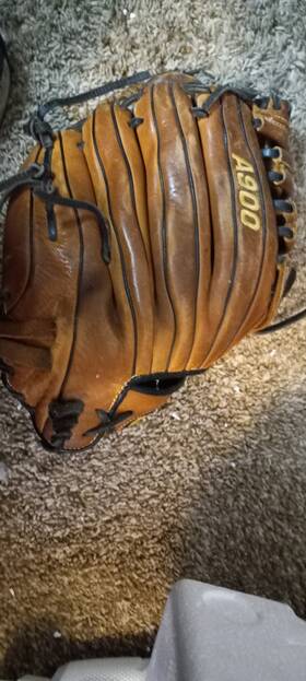 A09r220125 Wilson A900 12.5 In Rht A09r220125 Wilson A900 12.5 In Rht
