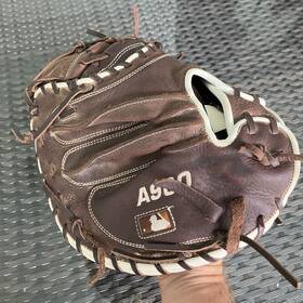 A09rb18cm34 Wilson A900 Catchers Mitt Dark Brown Baseball Glove 34 Inch Right Hand Throw Rht A09rb18cm34 Wilson A900 Catchers Mitt Dark Brown Baseball Glove 34 Inch Right Hand Throw Rht