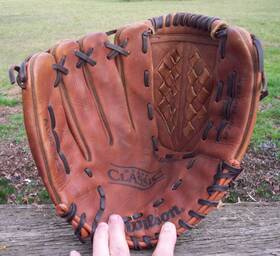 A1563sc5 Wilson 13.5 Inch A1563 Sc5 Baseball/softball Lh Player Outfielders Glove Left