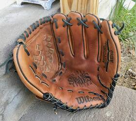 Wilson A1760 Nice Baseball Softball Glove. Ltd. Series. R-throw No Ink New Lacing
