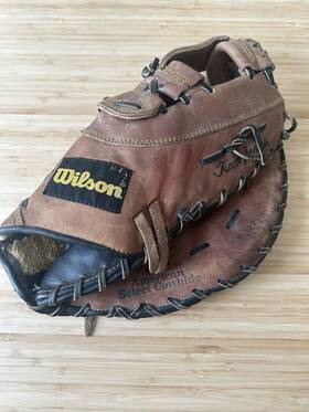 A1780 Wilson Limited Edition Baseball Rh 1st First Baseman Mitt American Cowhide