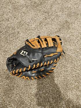 A2000-1618 Wilson A2000 1618 Pro Stock First Base Rht A2000-1618 Wilson A2000 1618 Pro Stock First Base Rht