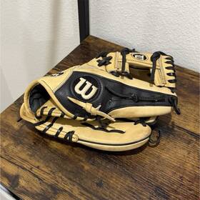 A2000sc1787ss Wilson Right Handed A2000 Sc1787ss 11.5 Inch Black Tan Leather Baseball Glove A2000sc1787ss Wilson Right Handed A2000 Sc1787ss 11.5 Inch Black Tan Leather Baseball Glove