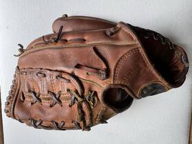 A2010 Wilson Vintage Rare 2010 Pro Model Made In Usa