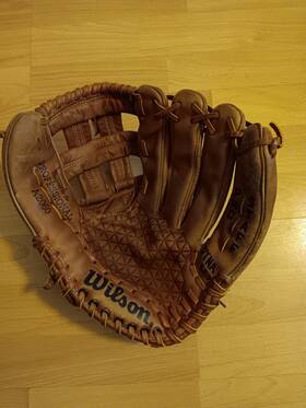 A2060 Wilson Baseball Glove Rht Pro Staff 12.5 Inch Dyna Grid A2060 Wilson Baseball Glove Rht Pro Staff 12.5 Inch Dyna Grid