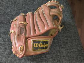 A2285 Wilson Vintage Fred Lynn 8 1/2 Inch Baseball Glove Model Rht Ball Hawk Euc