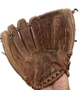 A2313 Wilson Ultra Left Hand Throw Closed Basket Baseball/softball Glove/mitt
