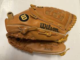 A2470 Wilson Advisory Staff Series 12 Inch Baseball Glove Rht Basket Web Leather A2470 Wilson Advisory Staff Series 12 Inch Baseball Glove Rht Basket Web Leather