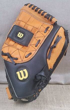 A2581-es13 Wilson 13 Inch A2581 Softball Baseball Glove Leather Custom Fit Oversized Pocket Rht A2581-es13 Wilson 13 Inch A2581 Softball Baseball Glove Leather Custom Fit Oversized Pocket Rht