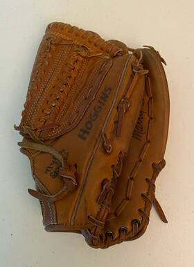 A2601 Wilson Vintage Matty Alou Pro Model 12 Inch Baseball Glove Mitt Right Handed A2601 Wilson Vintage Matty Alou Pro Model 12 Inch Baseball Glove Mitt Right Handed