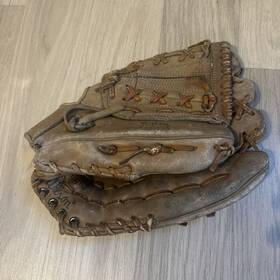 A2605 Wilson Willie Horton Pro Style 10 Inch Baseball Glove Right Hand Throw