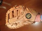 A2802 Wilson 9.5 Baseball " Base - Lefty Softball Glove