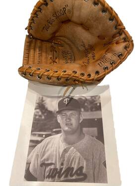 A2844 Wilson Don Mincher Minnesota Twins Rht 1st Base Glove Triple Lock Web Vtg