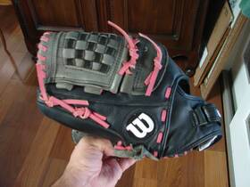 Fp125 Wilson A602 Tempest Softball Baseball Glove Black Pink Stitch Lht 12 Inch Ao602 Fp125 Wilson A602 Tempest Softball Baseball Glove Black Pink Stitch Lht 12 Inch Ao602